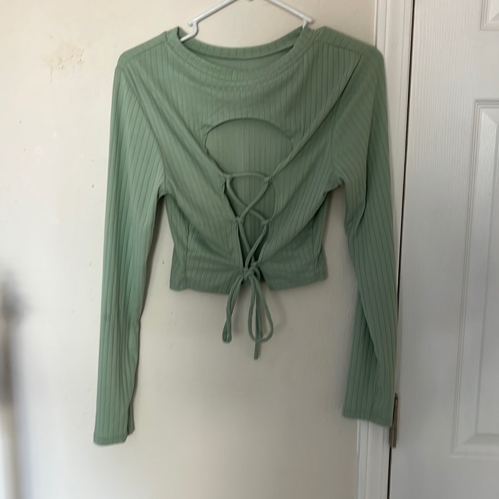 Green tied back top